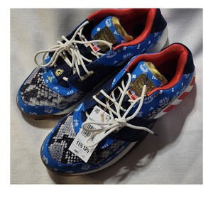 Adidas agent gil restomod size 11.5 men 12.5 women